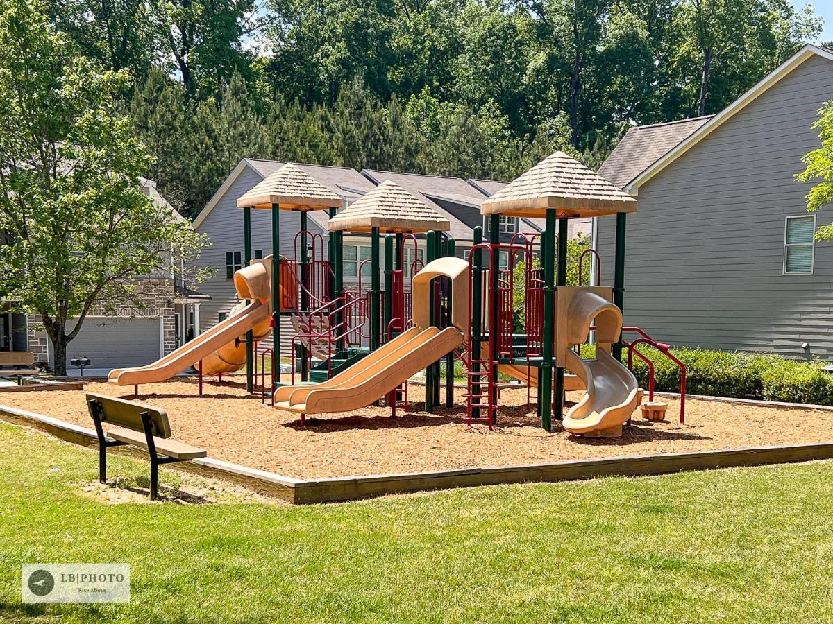 4 - Bed Home With Cali King Bed, 12 Mins To Dtwn Atlanta Exterior photo