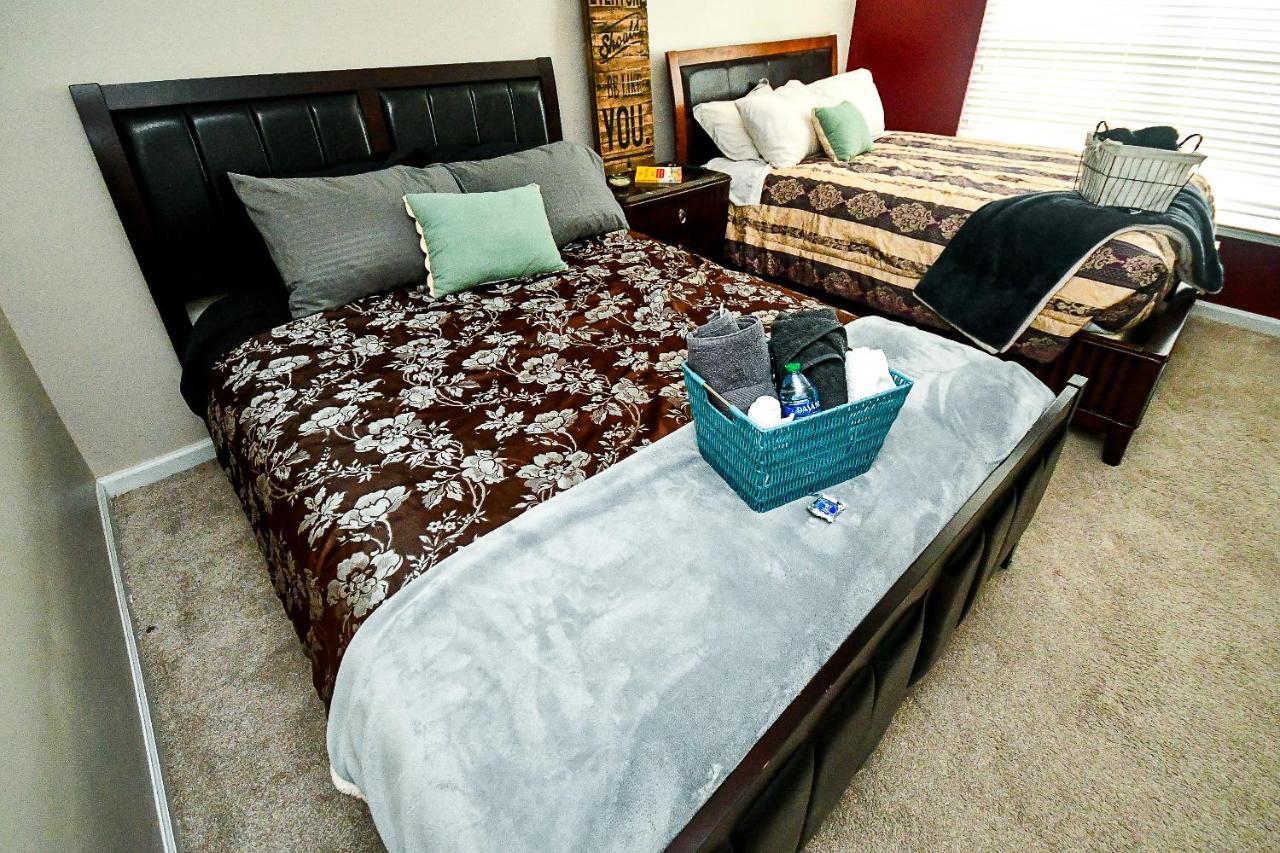 4 - Bed Home With Cali King Bed, 12 Mins To Dtwn Atlanta Exterior photo